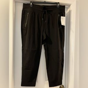 NWT Athleta Trekkie North Jogger. Black. Women’s plus size 20.